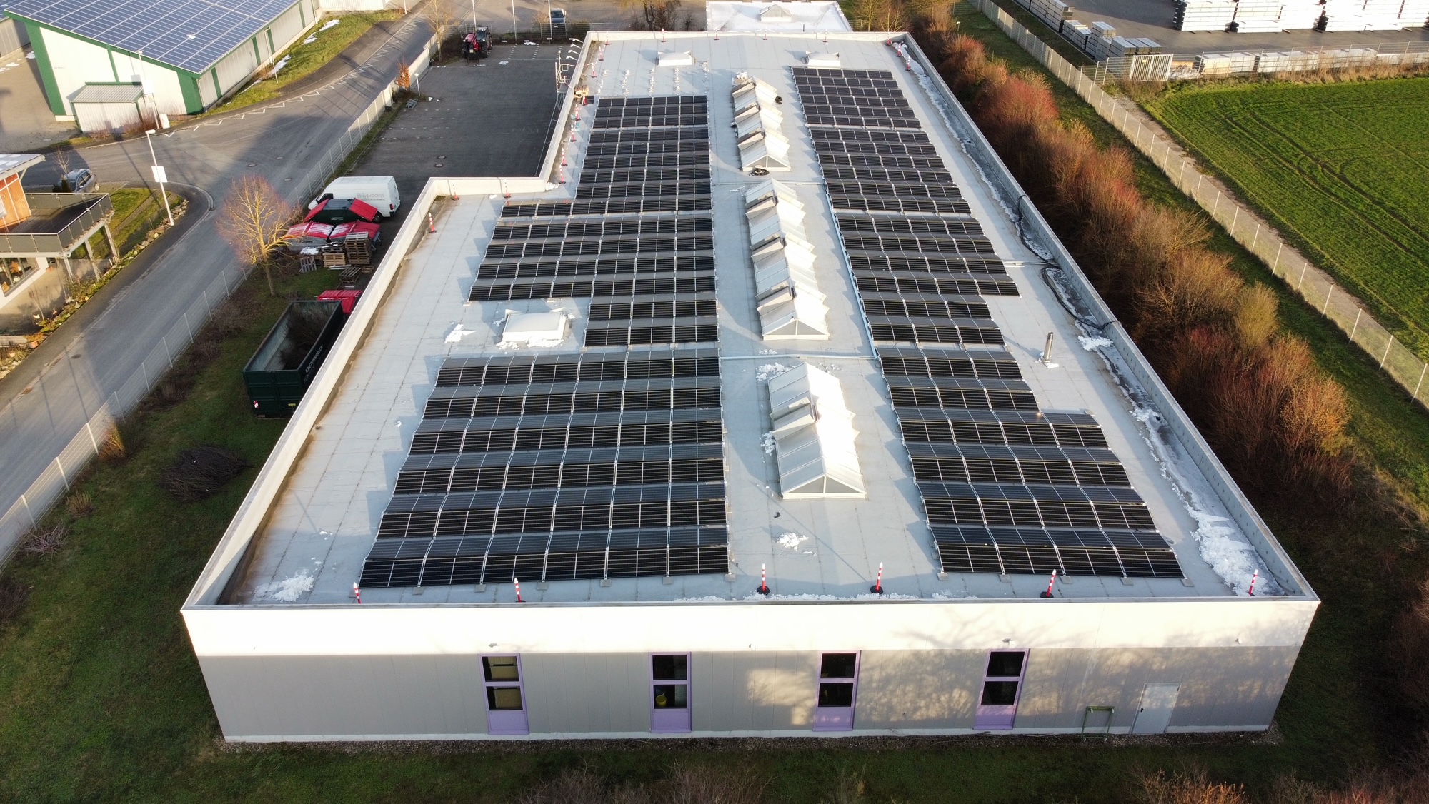 Neue PV-Anlage bei Polyprocess Neue PV-Anlage bei Polyprocess